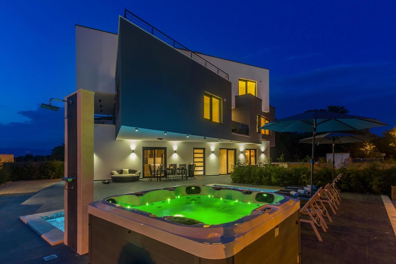 Luxury Apartment Noa Njivice Exterior foto