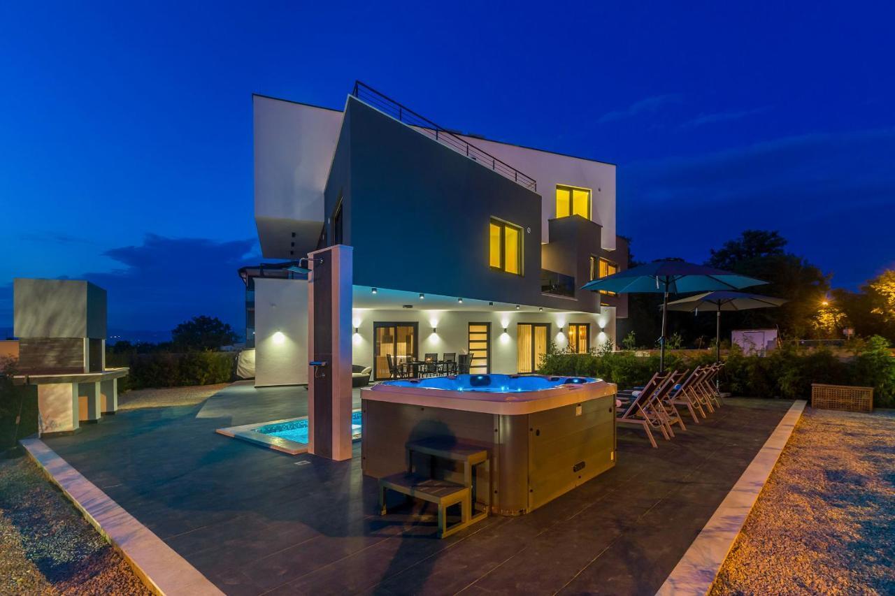 Luxury Apartment Noa Njivice Exterior foto