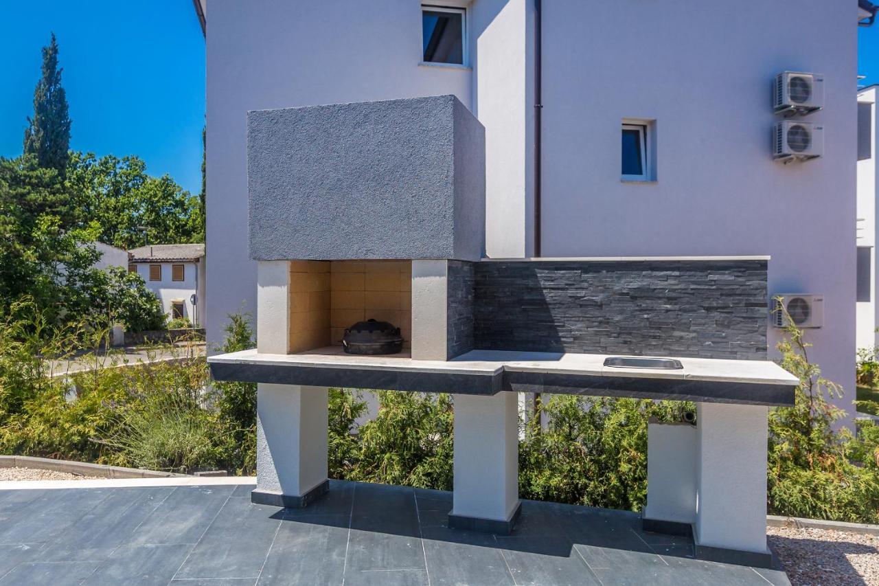 Luxury Apartment Noa Njivice Exterior foto
